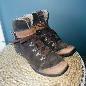 Merrell Palvina Suede High Top Winter Boots